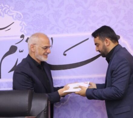 علی اکبر حسینی محراب، استاندار خوزستان طی حکمی امیر طرفیانی را به عنوان مدیرکل روابط عمومی استانداری منصوب کرد.