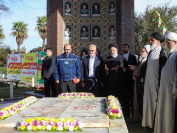 مدیرعامل شرکت فولاد خوزستان شهادت آیت الله سید ابراهیم رئیسی رئیس جمهور کشورمان و همراهان ایشان را تسلیت گفت