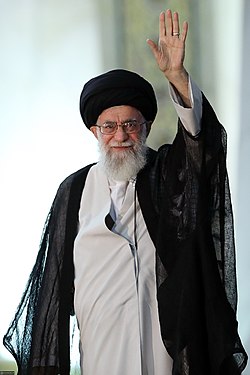 امام خامنه ای: اگر غلطی از آنها سر بزند، اسرائیل را با خاک یکسان خواهیم کرد