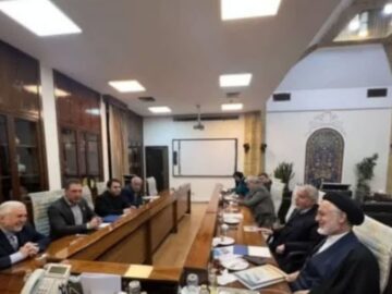 دیدار شهردار کهن شهر شوشتر با وزیر میراث فرهنگی، گردشگری و صنایع دستی