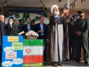 پیام تبریک اعضای محترم شورای اسلامی شهر شوشتر به مناسبت فرا رسیدن سالگرد پیروزی انقلاب اسلامی و دهه مبارک فجر