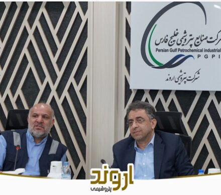 بازدید معاون مدیرعامل هلدینگ خلیج فارس و هیات همراه از پروژه های شرکت پتروشیمی اروند