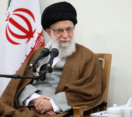 گزیده ای از بیانات رهبر انقلاب درباره حجاب و شیوه مقابله صحیح با بدحجابی