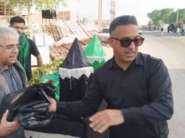 تامین کیسه زباله هیئت های عزاداری و موکب های شوشتر توسط تلاشگران شهرداری شوشتر